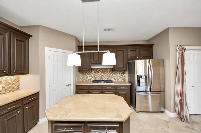 $334,500 | 8047 Oakwood Garden Street, Houston, TX 77040