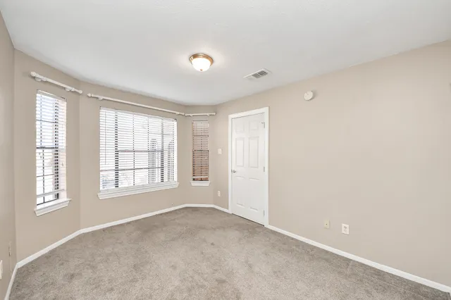 $334,500 | 8047 Oakwood Garden Street, Houston, TX 77040