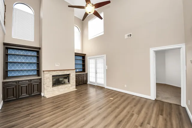 $334,500 | 8047 Oakwood Garden Street, Houston, TX 77040