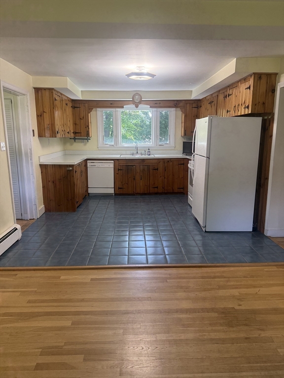 50 Edgewood Road Shrewsbury, MA 01545 - Photo 13 of 33