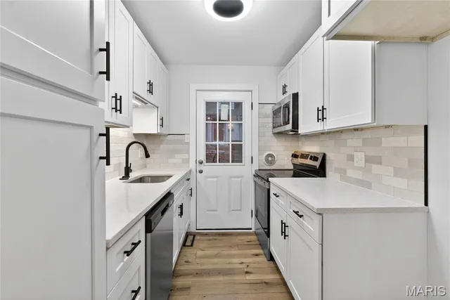 $99,900 | 4392 Chateau De Ville Drive, Unit A, St. Louis, MO 63129