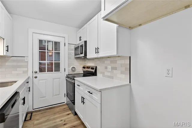 $99,900 | 4392 Chateau De Ville Drive, Unit A, St. Louis, MO 63129