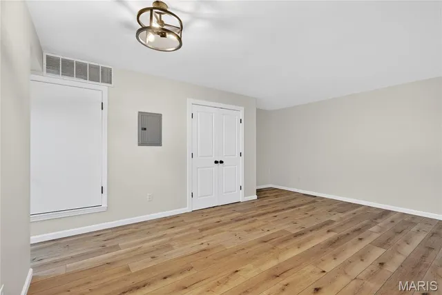 $99,900 | 4392 Chateau De Ville Drive, Unit A, St. Louis, MO 63129