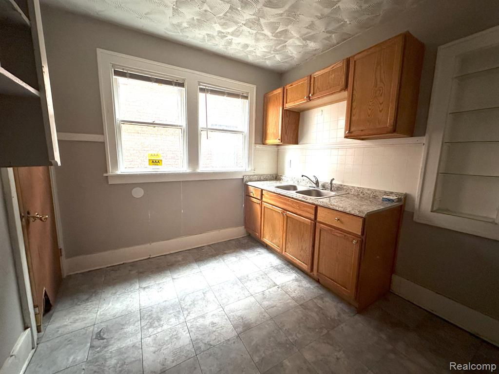 5009 Ridgewood Street Detroit, MI 48204 - Photo 21 of 29