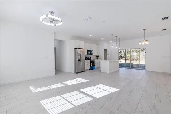 $284,900 | 9333 North Samoa Way, Citrus Springs, FL 34433