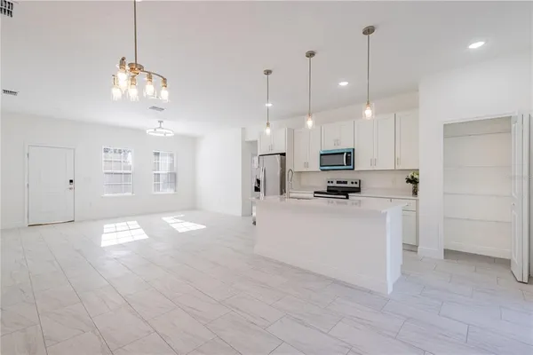 $284,900 | 9333 North Samoa Way, Citrus Springs, FL 34433