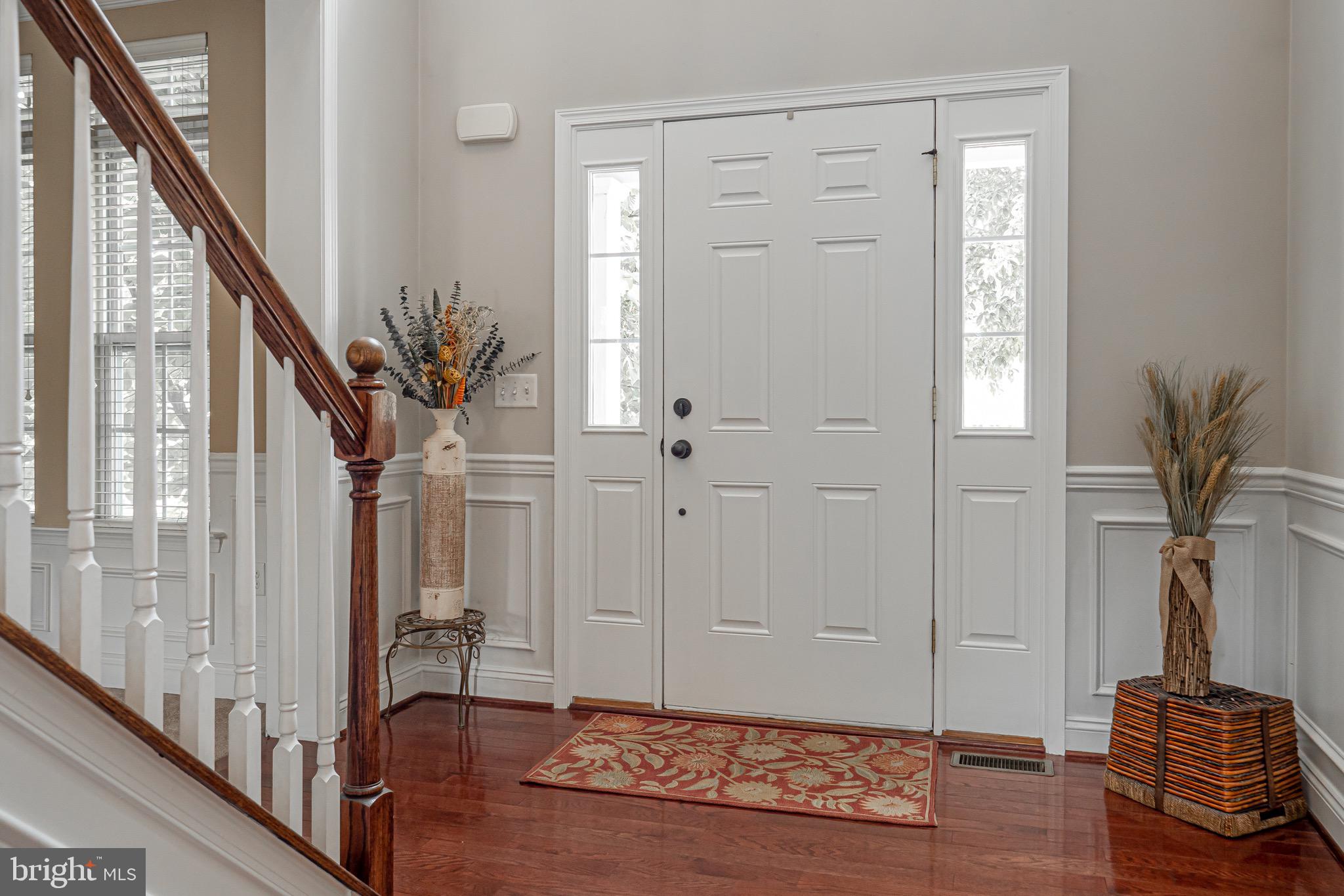 Spacious Front Entry