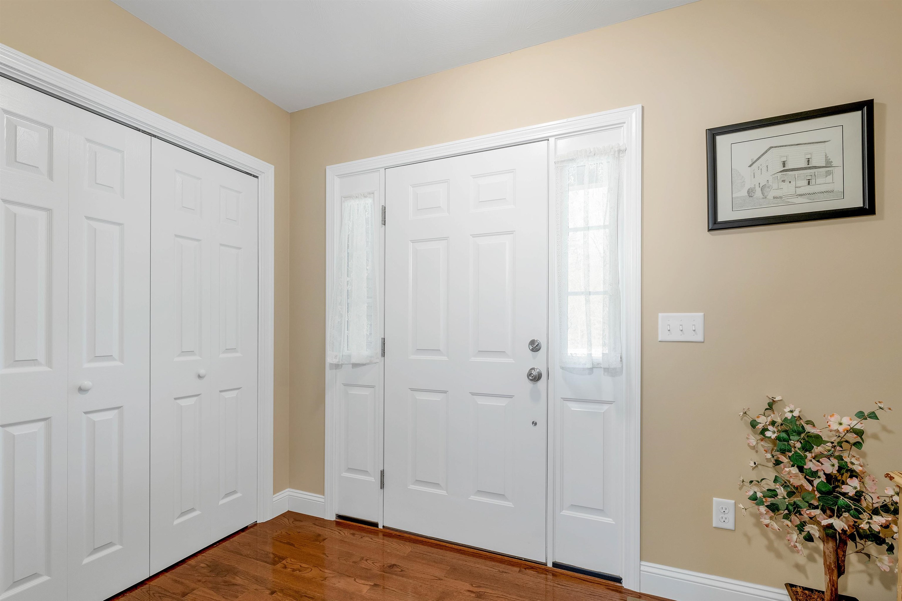 13 Phillips Pond Road Sandown, NH 03873 - Photo 2 of 38