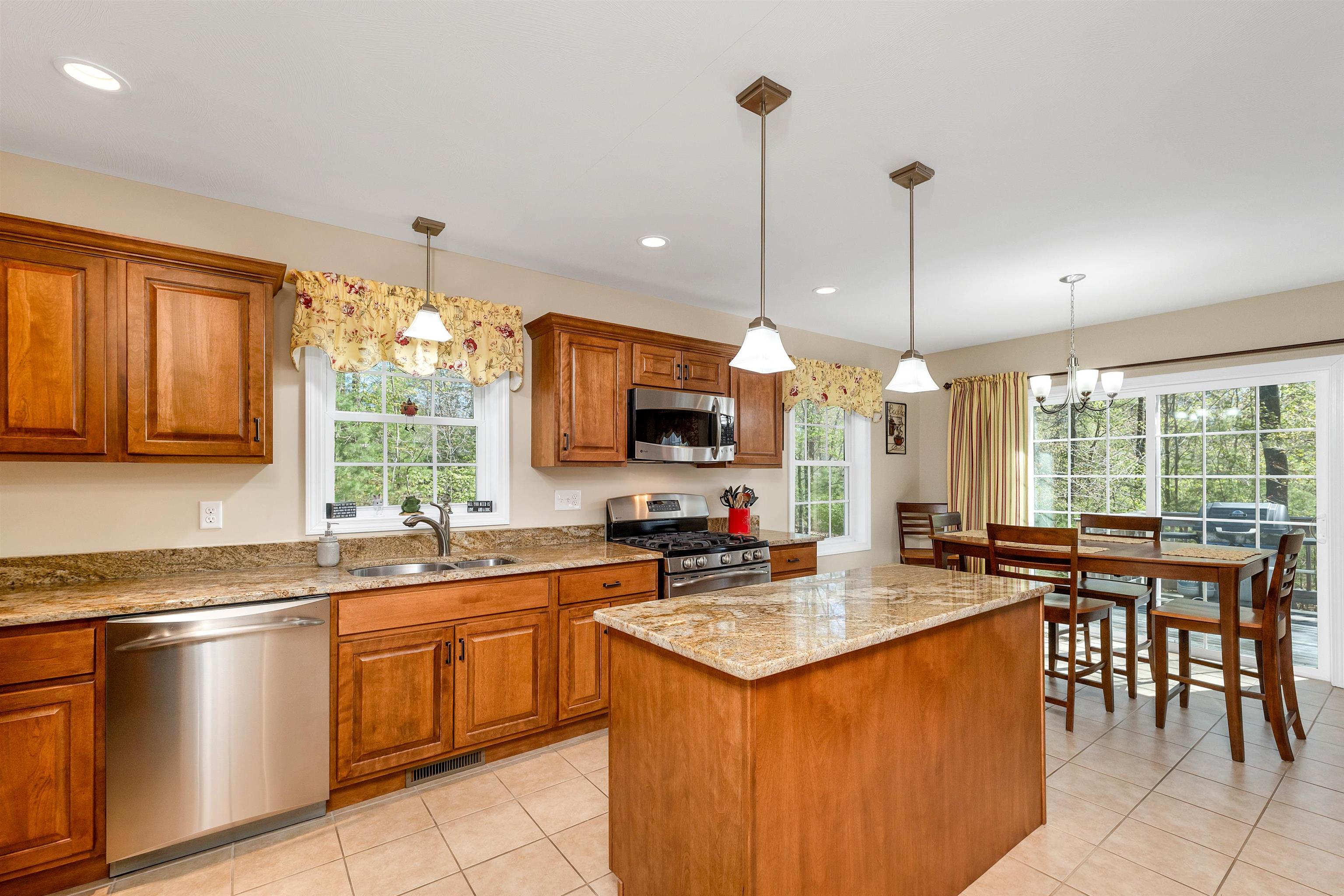 13 Phillips Pond Road Sandown, NH 03873 - Photo 3 of 38