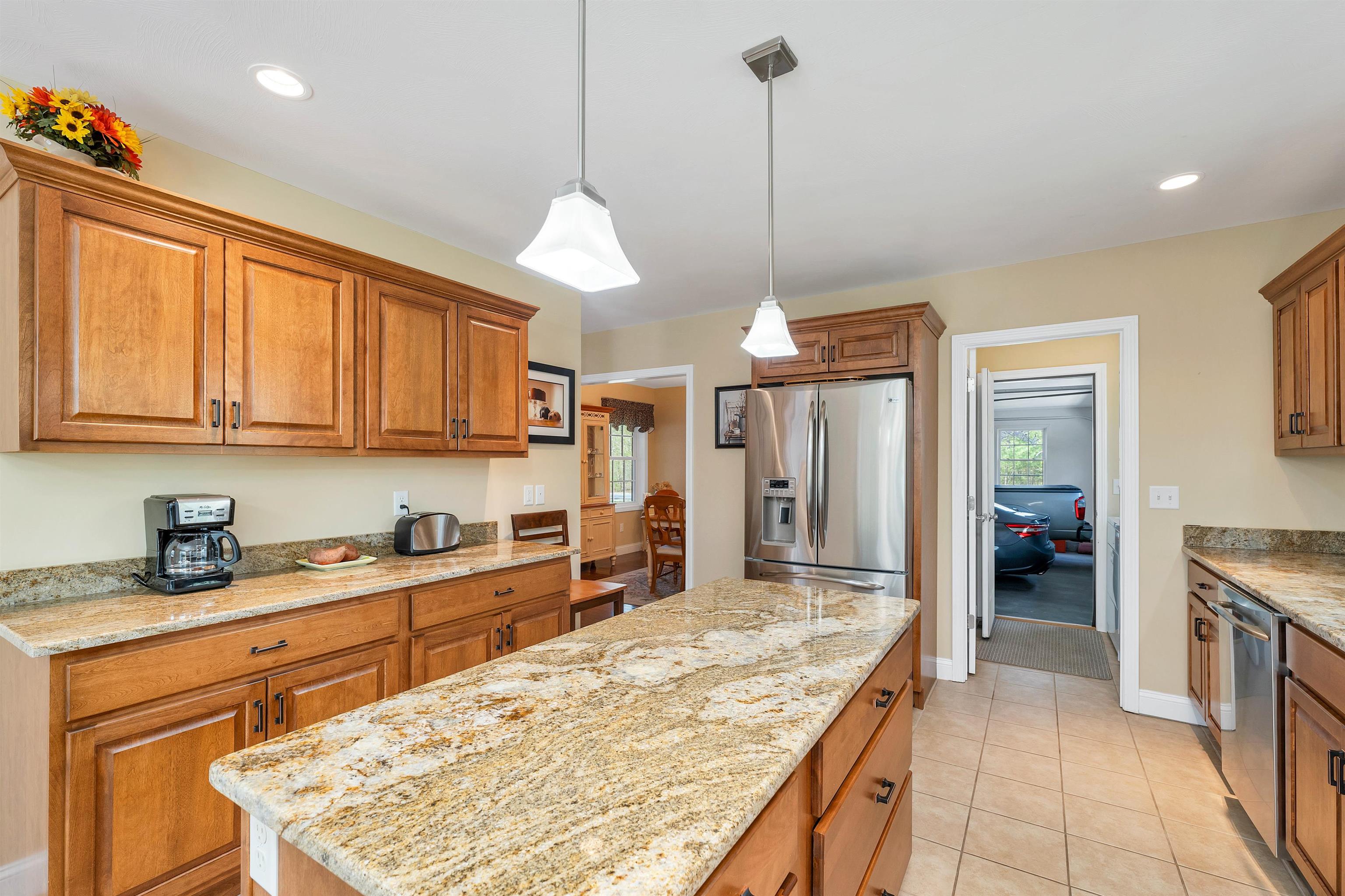 13 Phillips Pond Road Sandown, NH 03873 - Photo 5 of 38