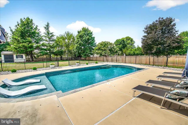 $700,000 | 5798 Morland Drive North, Adamstown, MD 21710