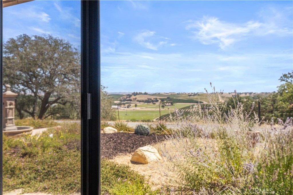 7485 Monterey Road Paso Robles, CA 93446 - Photo 28 of 50 Gallery Image 28