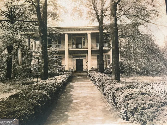 $800,000 | 206 Broad Street, LaGrange, GA 30240