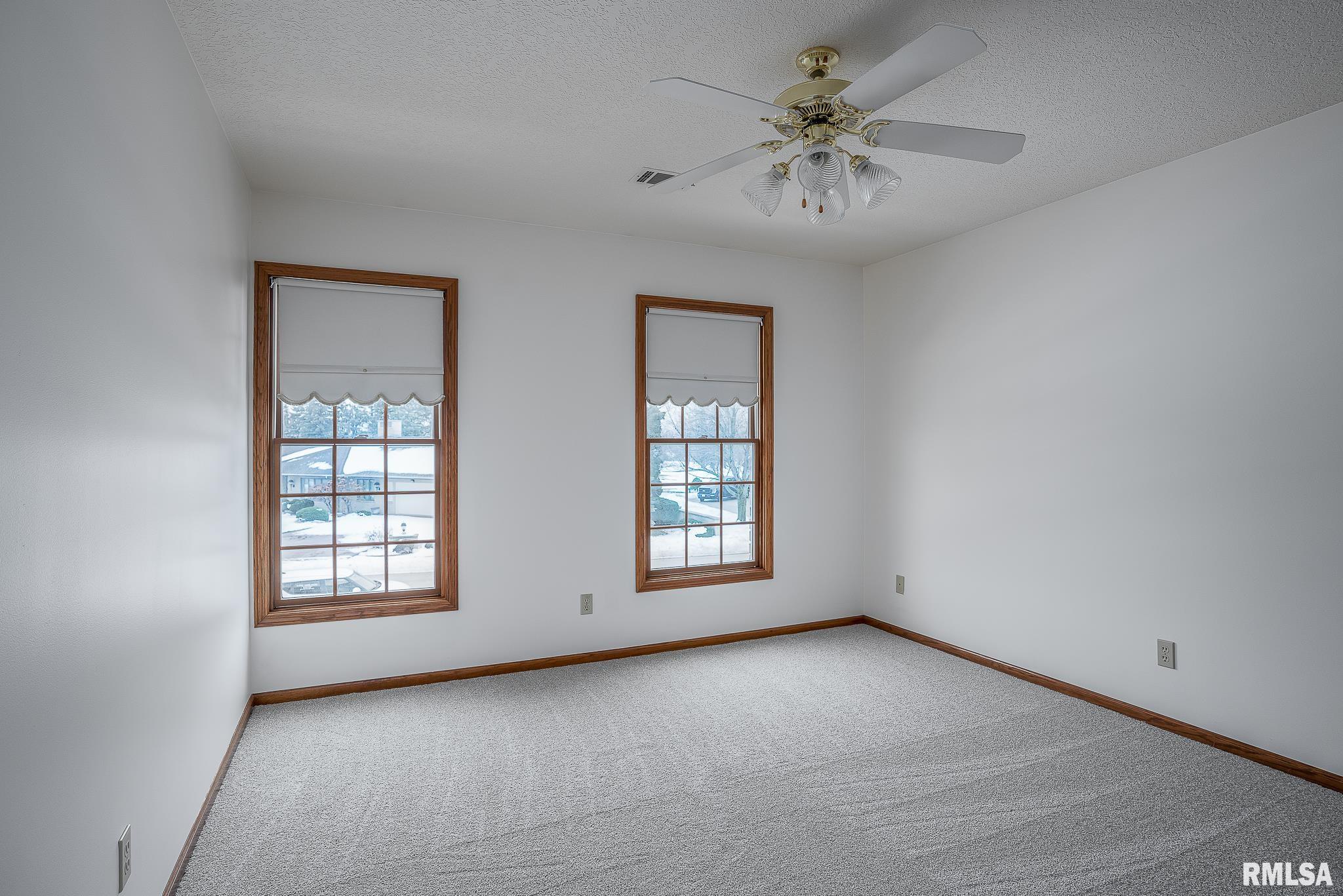 6650 James Road Bettendorf, IA 52722 - Photo 22 of 32 Gallery Image 22