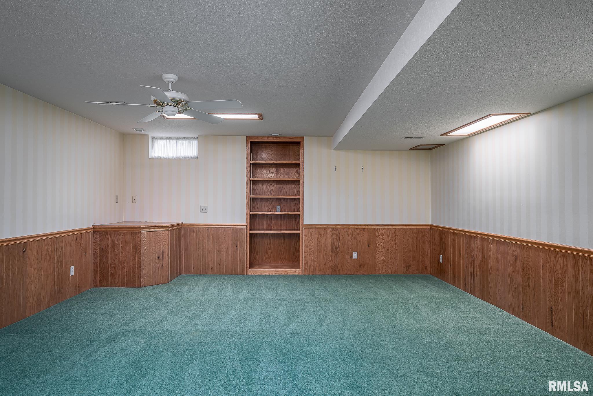 6650 James Road Bettendorf, IA 52722 - Photo 25 of 32 Gallery Image 25