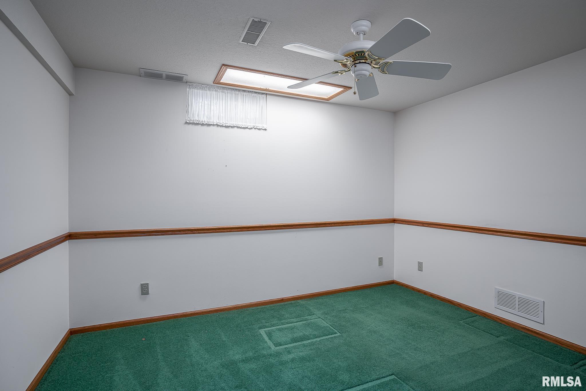 6650 James Road Bettendorf, IA 52722 - Photo 27 of 32 Gallery Image 27
