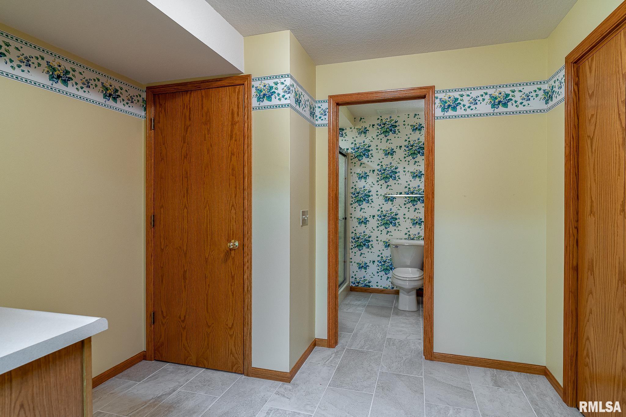 6650 James Road Bettendorf, IA 52722 - Photo 28 of 32 Gallery Image 28