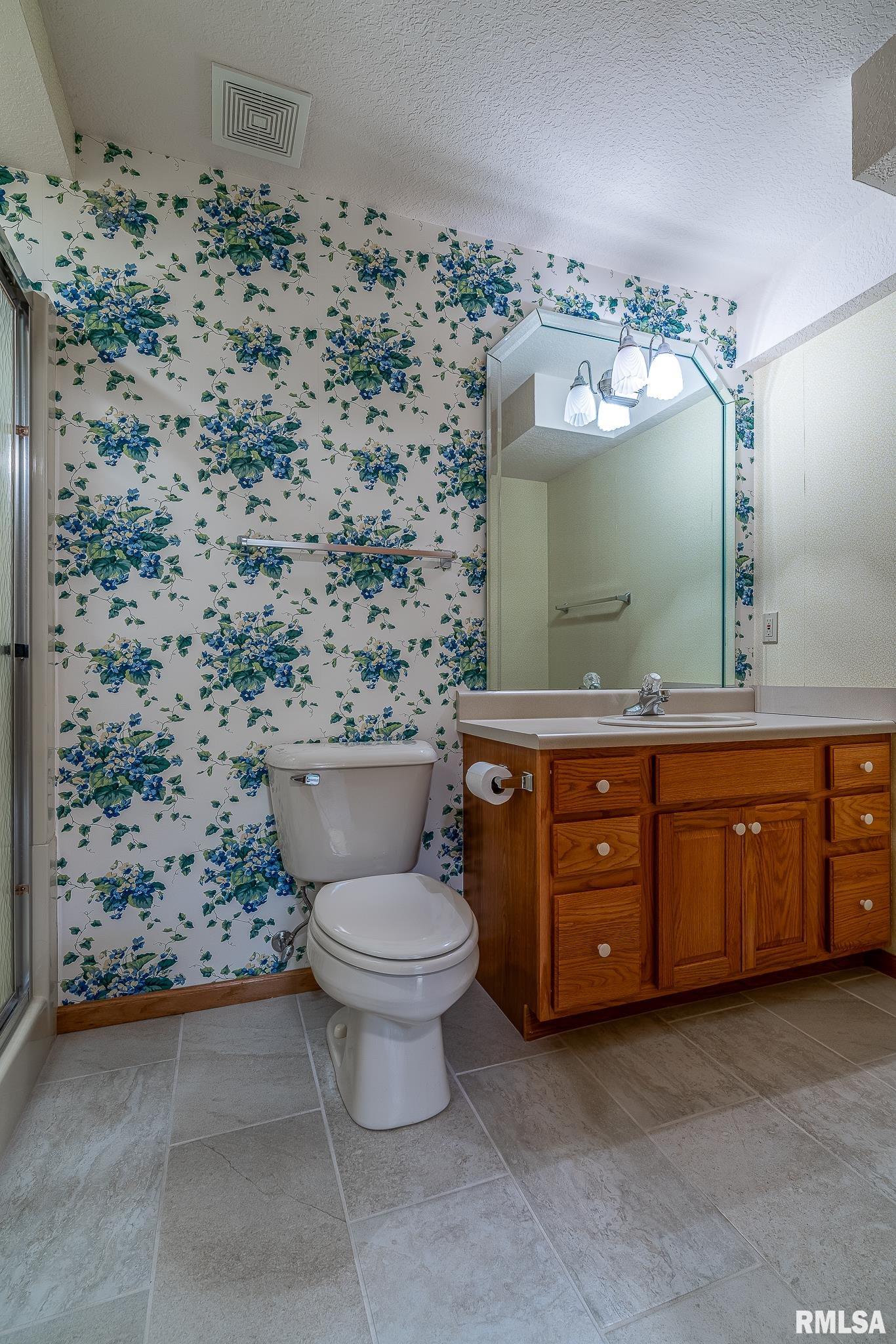 6650 James Road Bettendorf, IA 52722 - Photo 29 of 32 Gallery Image 29