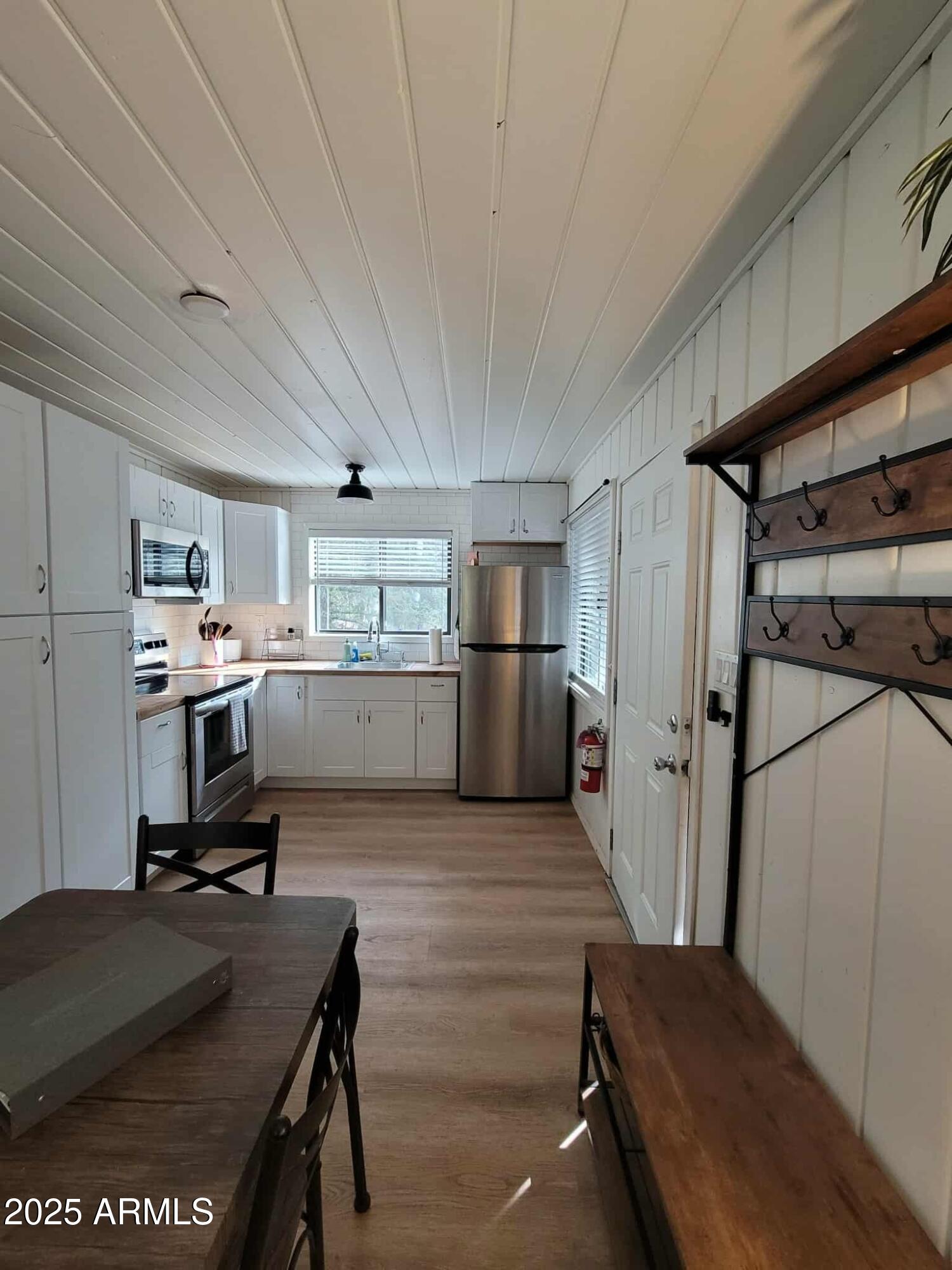 6 County Road, Unit 4 Eagar, AZ 85925 - Photo 19 of 26 a room with furniture pool table and equipment