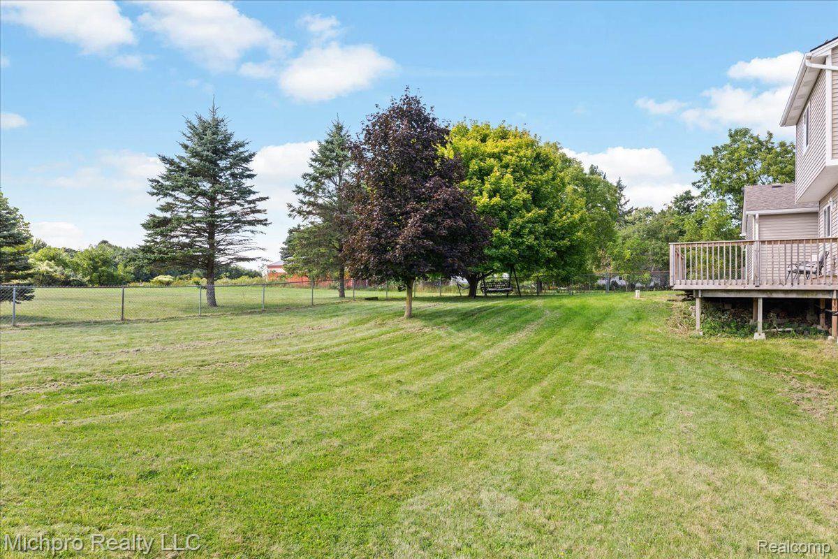 672 South Hurd Road Oxford, MI 48371 - Photo 11 of 51 Gallery Image 11