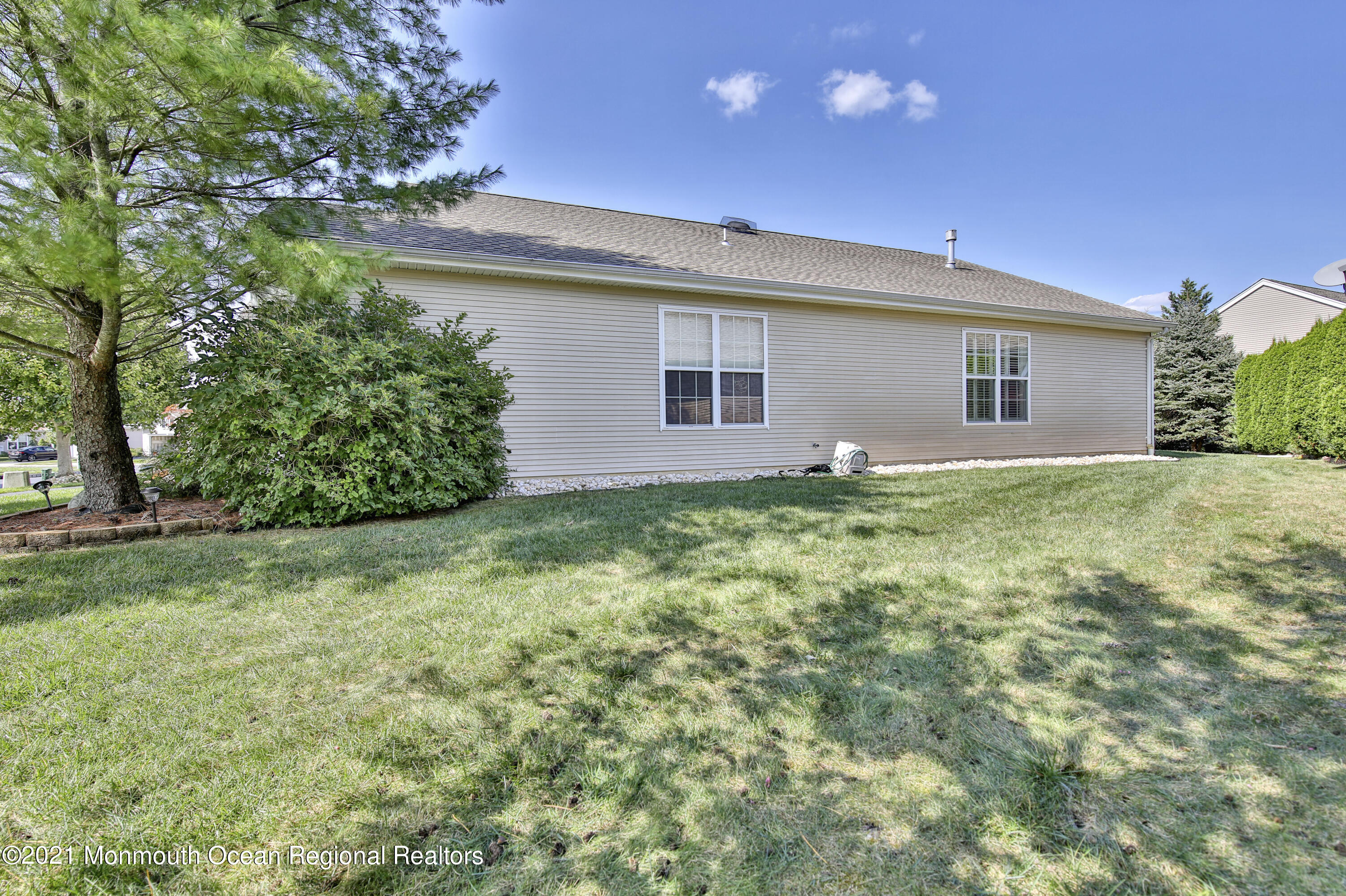 15 Edgewater Path Barnegat, NJ 08005 - Photo 19 of 23 8K6A9916