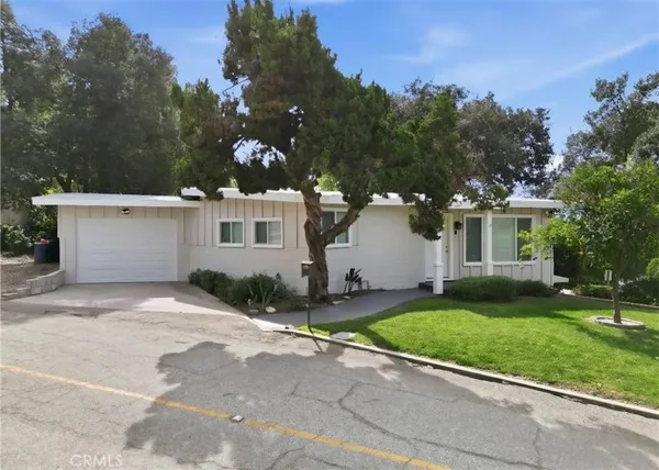 $2,600 | 3370 Pachappa Hill, Unit UPSTAIRS, Riverside, CA 92506
