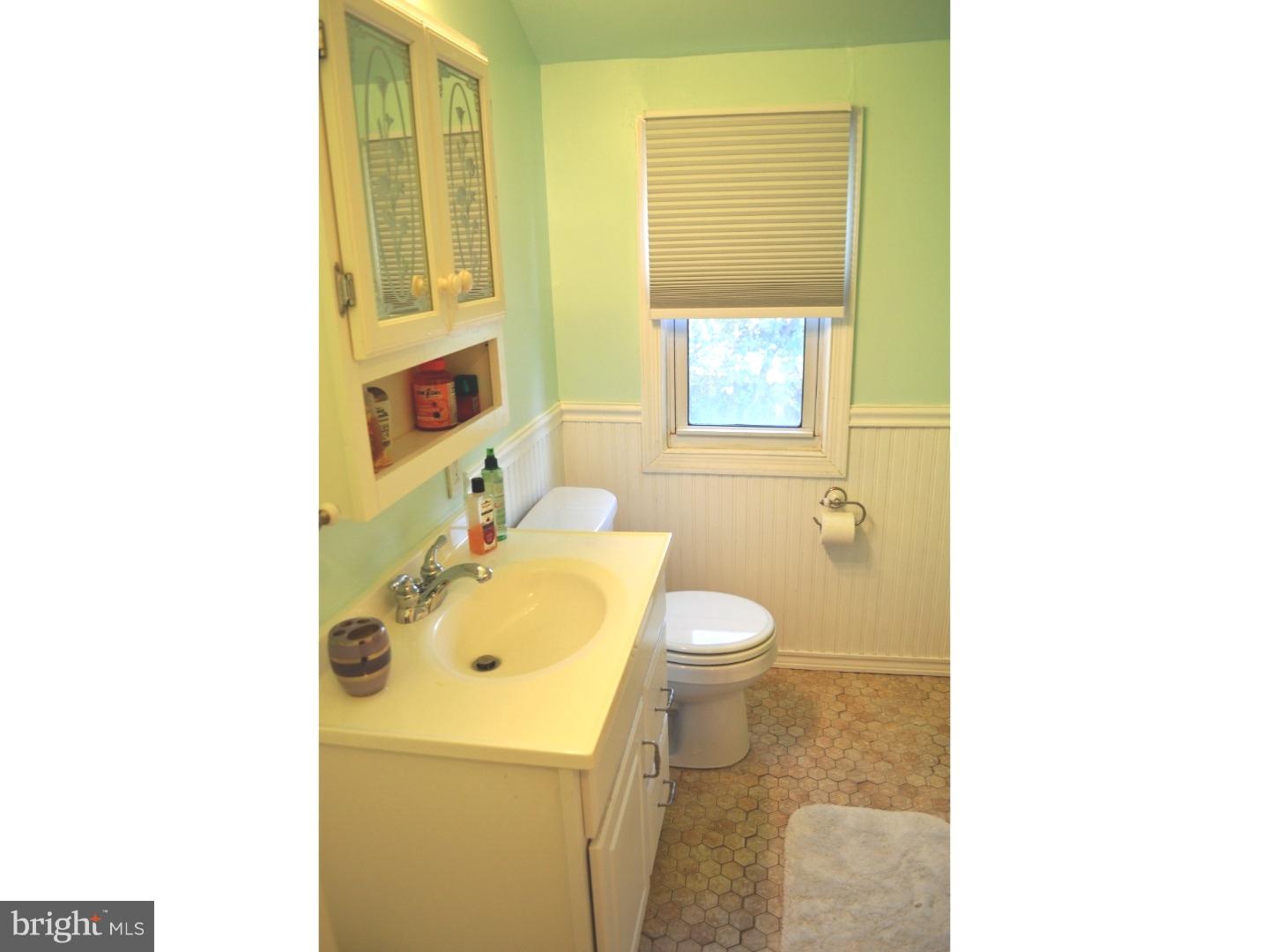 301 West Chelton Road Brookhaven, PA 19015 - Photo 16 of 21 Bathroom