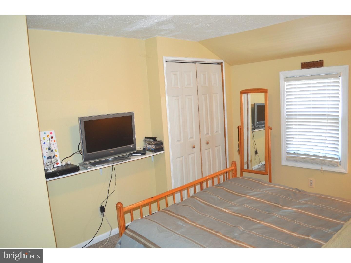 301 West Chelton Road Brookhaven, PA 19015 - Photo 18 of 21 Bedroom - Main