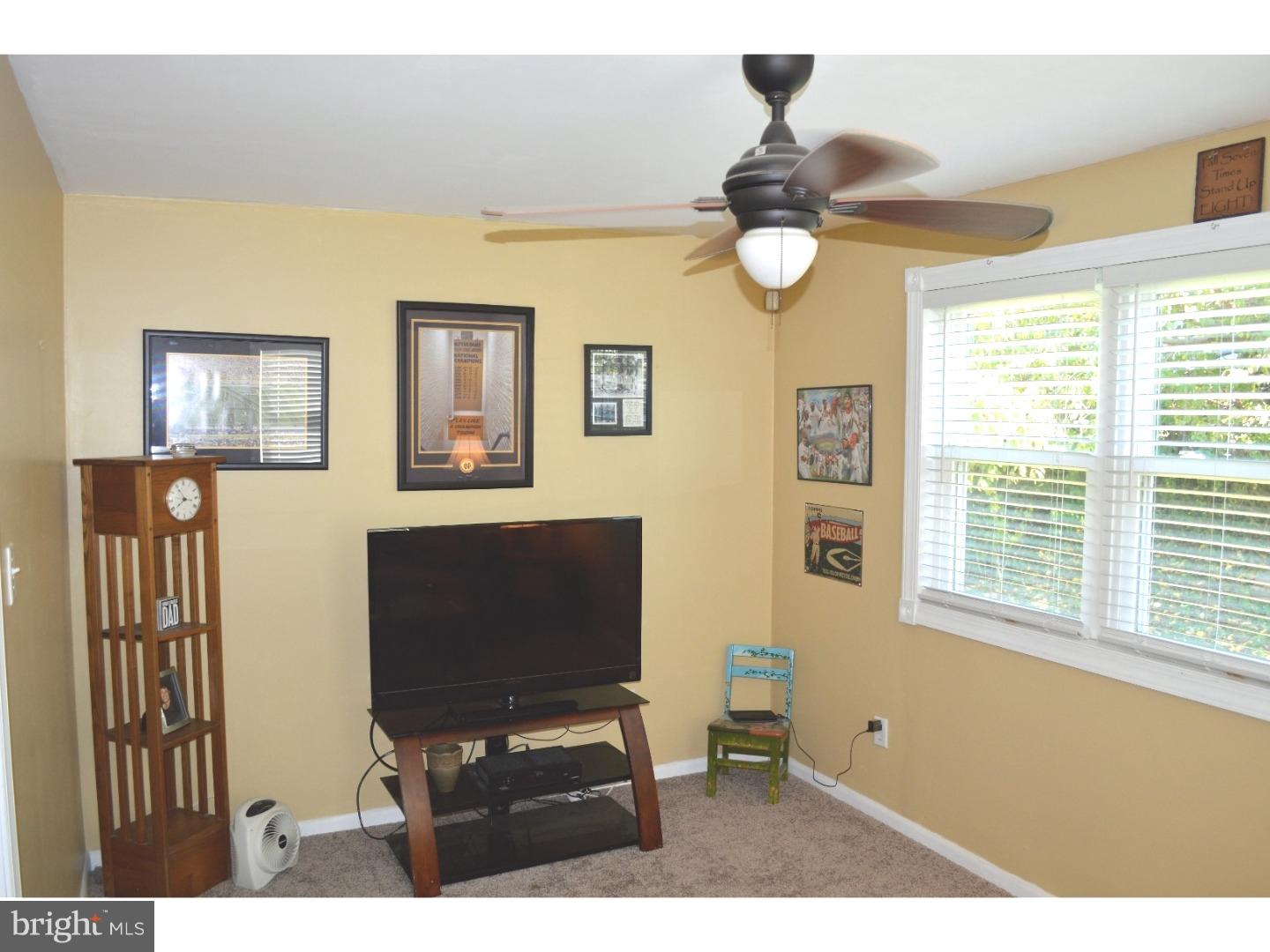 301 West Chelton Road Brookhaven, PA 19015 - Photo 4 of 21 Family Room