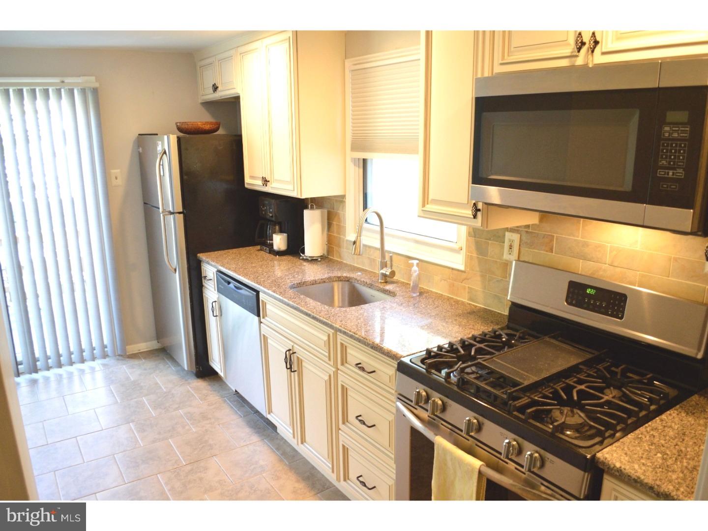 301 West Chelton Road Brookhaven, PA 19015 - Photo 6 of 21 Kitchen