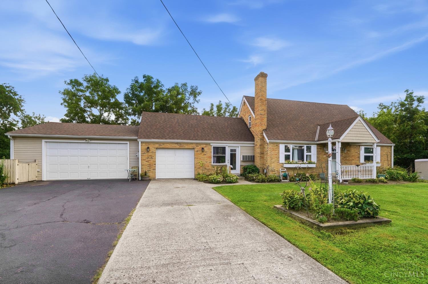 5585 Springdale Road Cincinnati, OH 45251 - Photo 3 of 47 Gallery Image 3