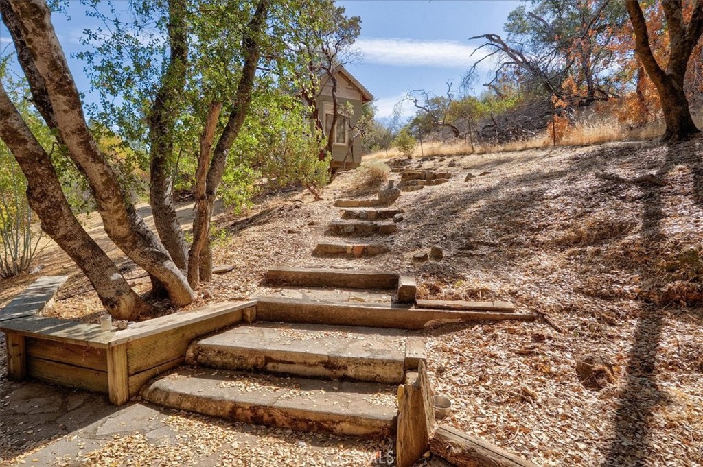 3279 Quail Run Road Mariposa, CA 95338 - Photo 13 of 37