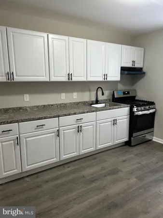 $1,300 | 720 North Port Street, Baltimore, MD 21205