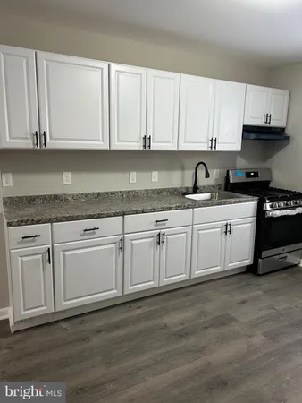 $1,300 | 720 North Port Street, Baltimore, MD 21205
