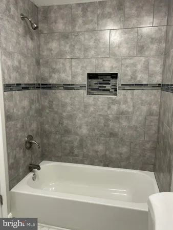 $1,300 | 720 North Port Street, Baltimore, MD 21205