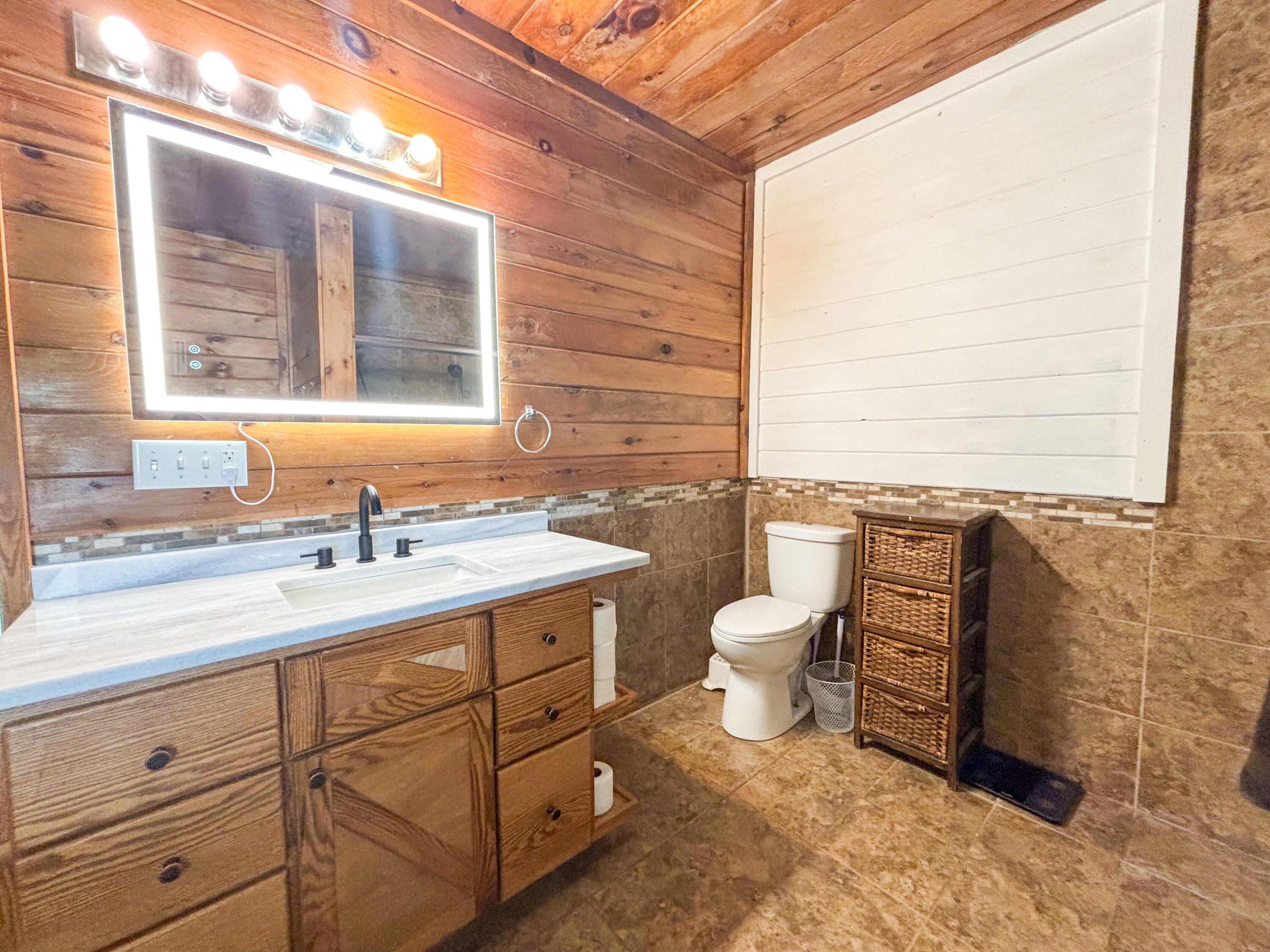 21376 Noble Avenue Sheldon, WI 54651 - Photo 21 of 85 20260602_194047398_iOS