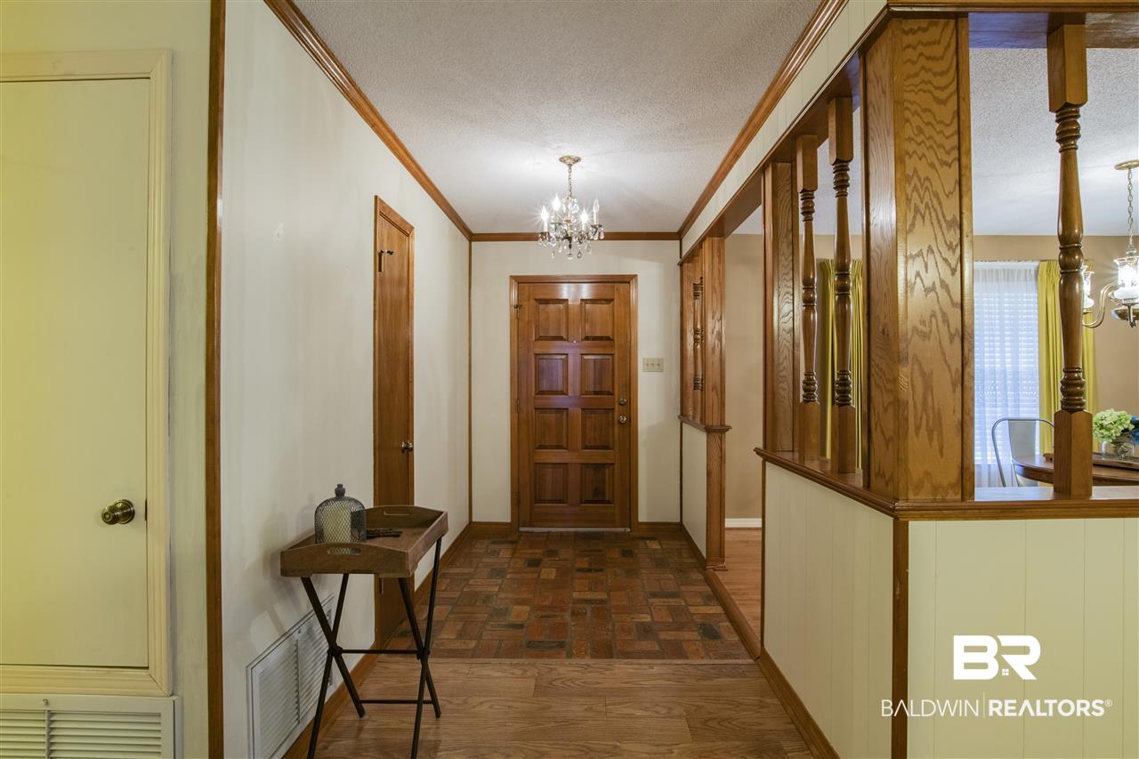 3311 Lacoste Road Mobile, AL 36618 - Photo 11 of 30