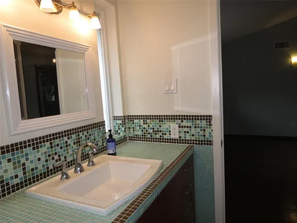 $3,700 | 10505 Swallow Lane, Dallas, TX 75218