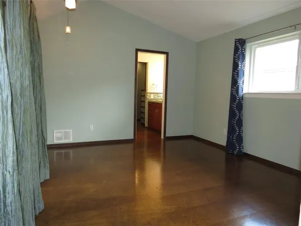 $3,700 | 10505 Swallow Lane, Dallas, TX 75218