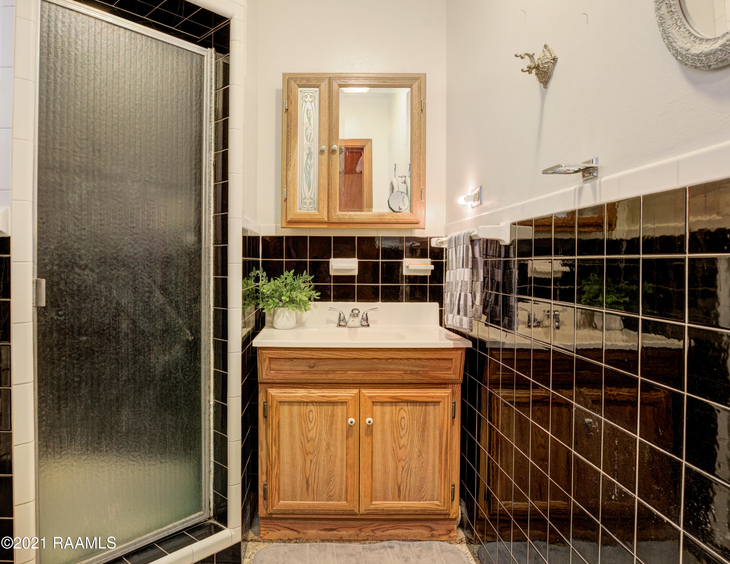 301 Charenton Road Baldwin, LA 70514 - Photo 19 of 27 Gallery Image 19