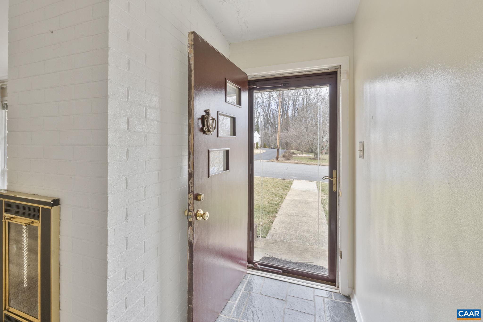 1304 Lester Drive Charlottesville, VA 22901 - Photo 7 of 40