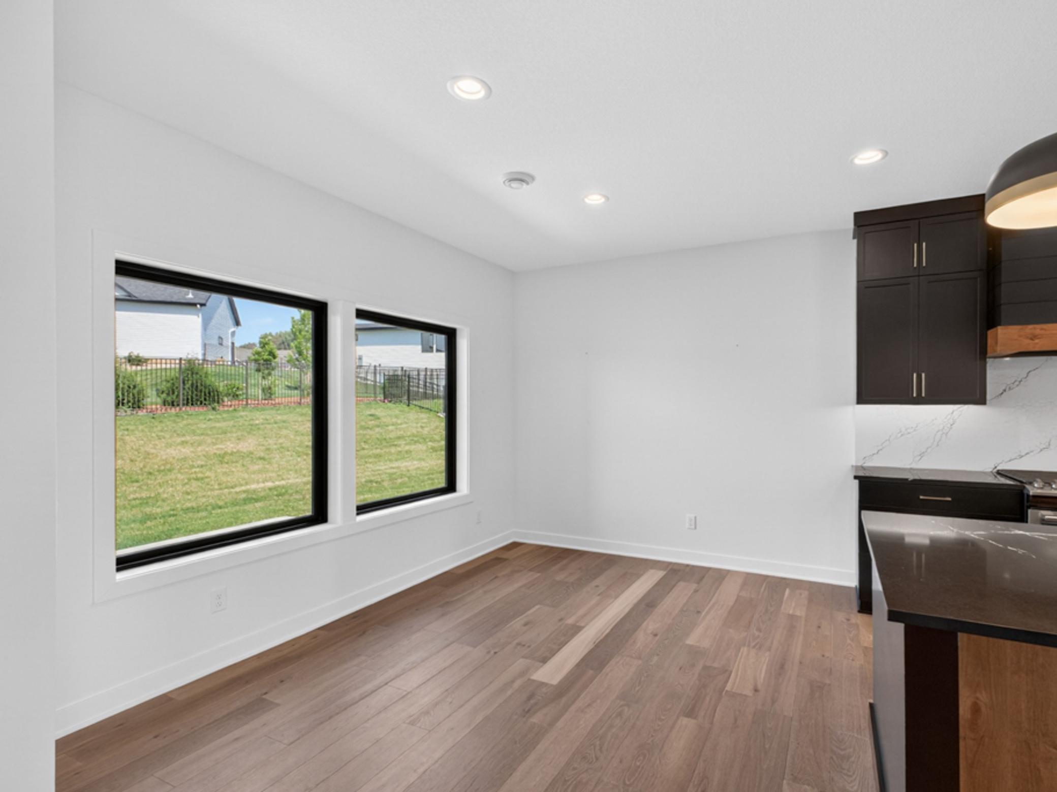 1547 Shannon Oaks Boulevard Northeast Rochester, MN 55906 - Photo 12 of 40