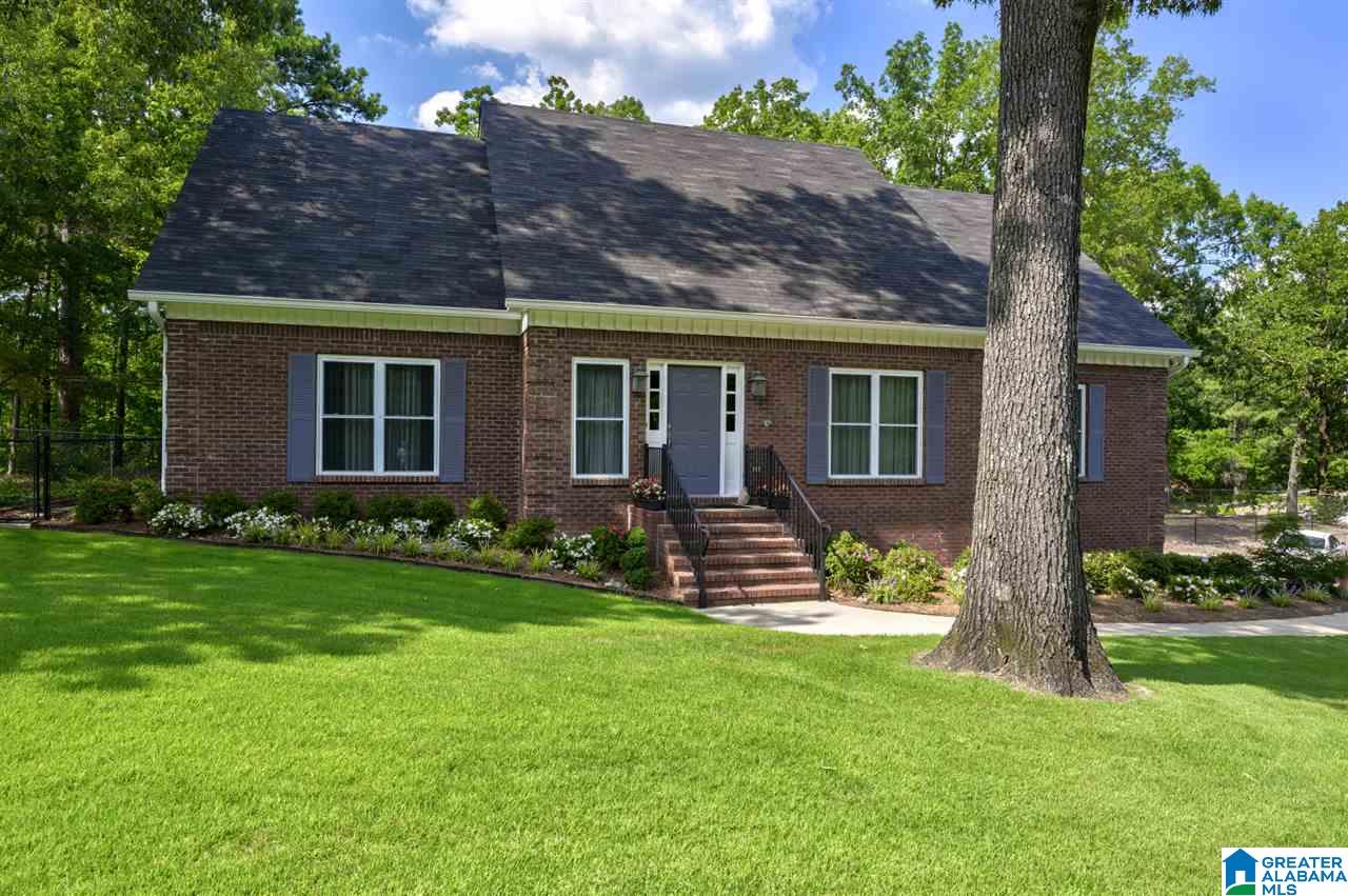2411 Royal Lane Pelham, AL 35124 - Photo 1 of 48