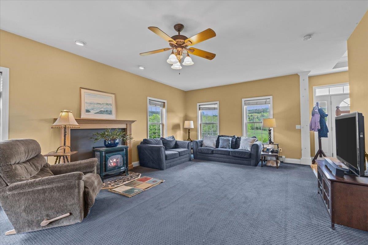 570 Slattery Road Fletcher, VT 05448 - Photo 8 of 44