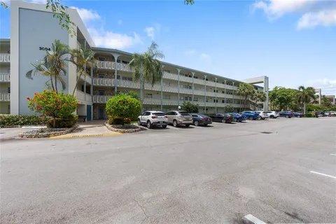 $180,000 | 3004 Portofino Isle, Unit K4, Coconut Creek, FL 33066