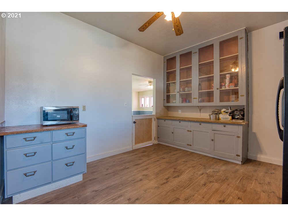 607 Ash Street Myrtle Point, OR 97458 - Photo 12 of 26 Gallery Image 12