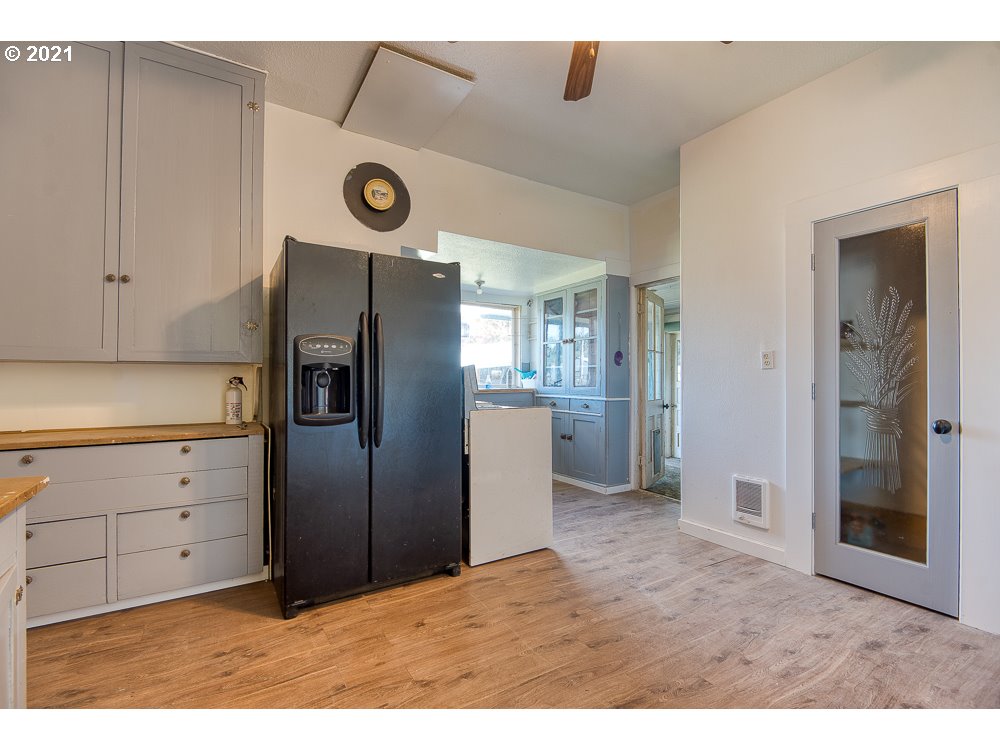 607 Ash Street Myrtle Point, OR 97458 - Photo 13 of 26 Gallery Image 13