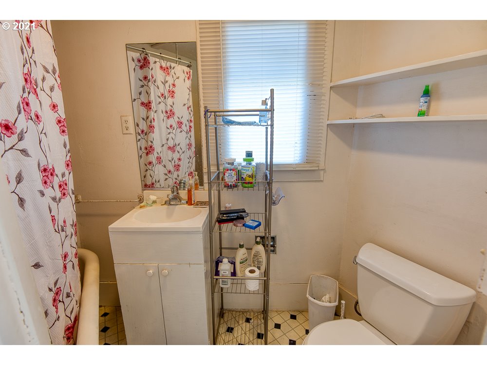 607 Ash Street Myrtle Point, OR 97458 - Photo 16 of 26 Gallery Image 16