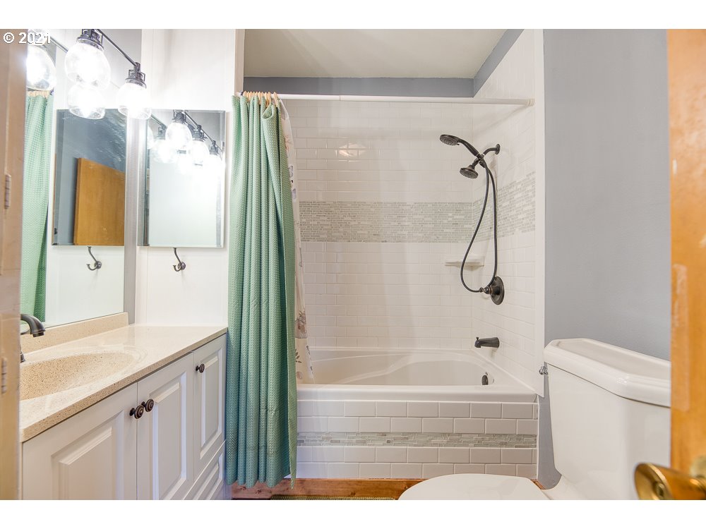 607 Ash Street Myrtle Point, OR 97458 - Photo 6 of 26 Gallery Image 6