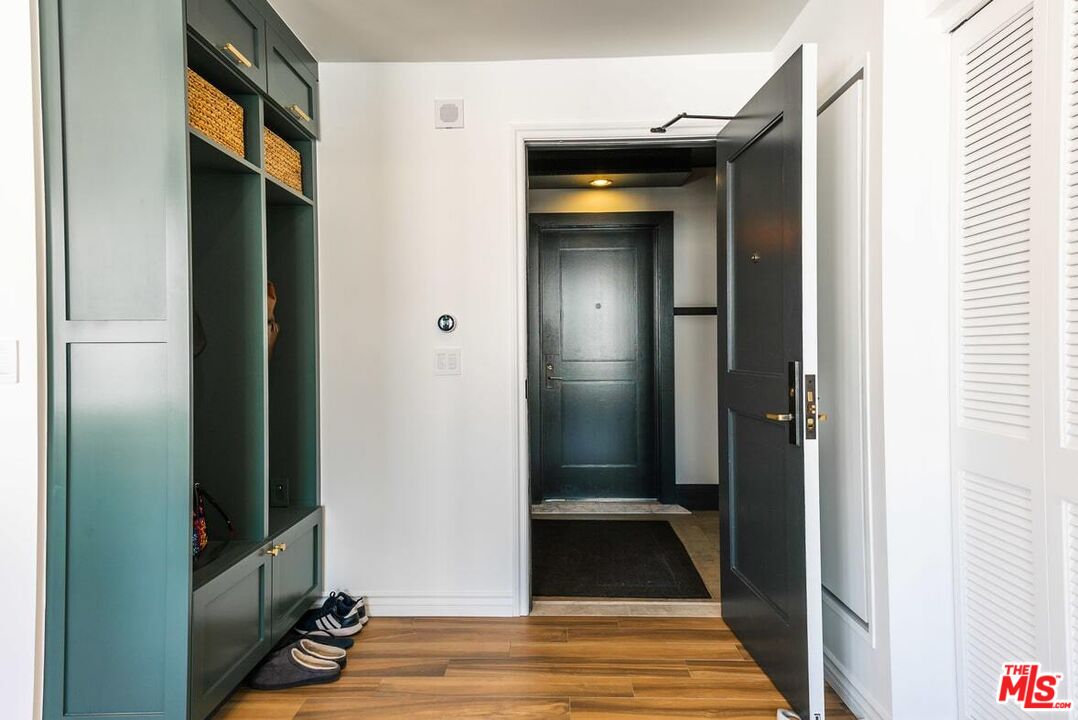 460 South Spring Street, Unit 1105 Los Angeles, CA 90013 - Photo 12 of 44 Gallery Image 12